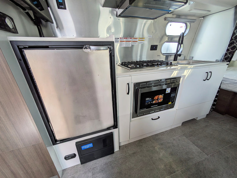 2024 Airstream Caravel 22FB