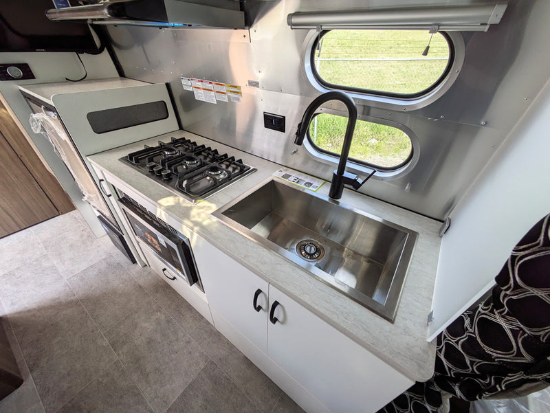 2024 Airstream Caravel 22FB