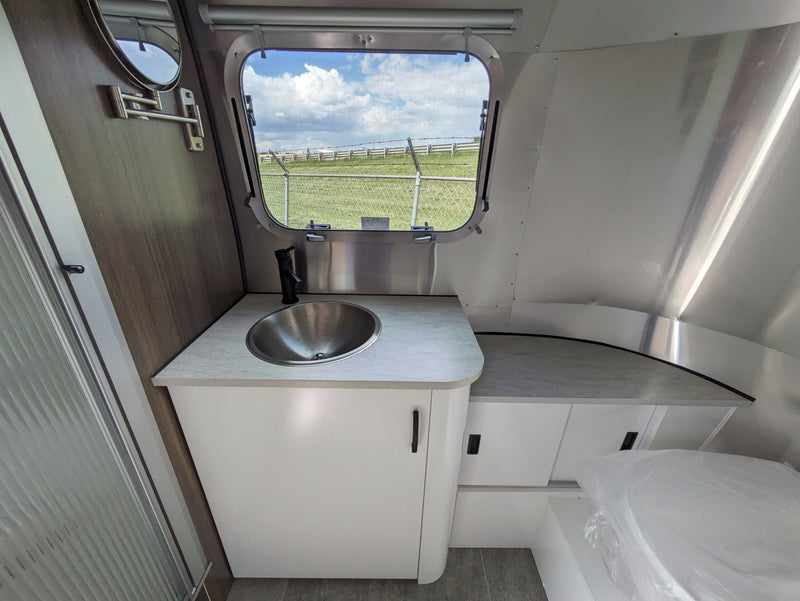 2024 Airstream Caravel 22FB