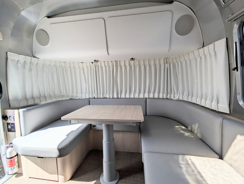 2024 Airstream Globetrotter 25FB