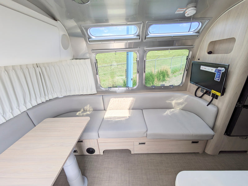 2024 Airstream Globetrotter 25FB