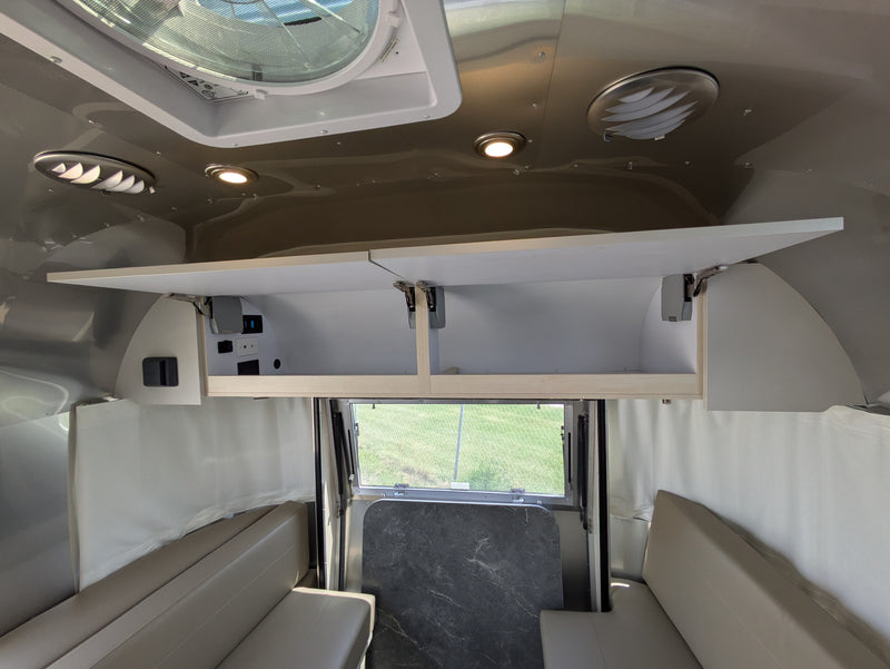 2024 Airstream Flying Cloud 25FB