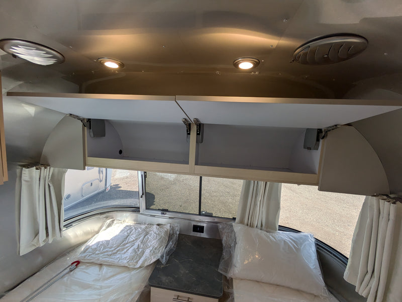 2024 Airstream Flying Cloud 25FB