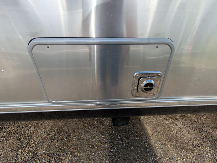 2024 Airstream Flying Cloud 30FB Bunk