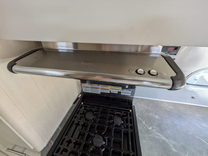 2024 Airstream Flying Cloud 30FB Bunk