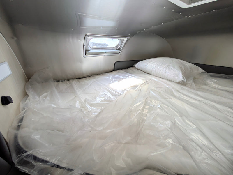 2024 Airstream Flying Cloud 30FB Bunk