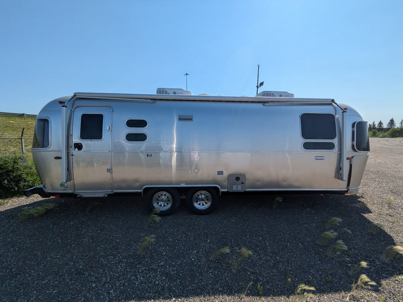 2024 Airstream International 27FB