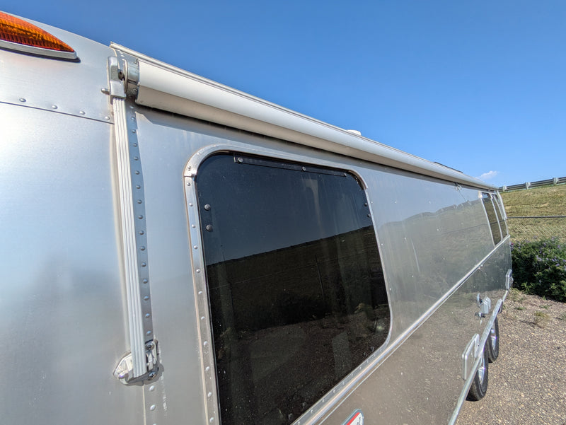 2024 Airstream International 27FB