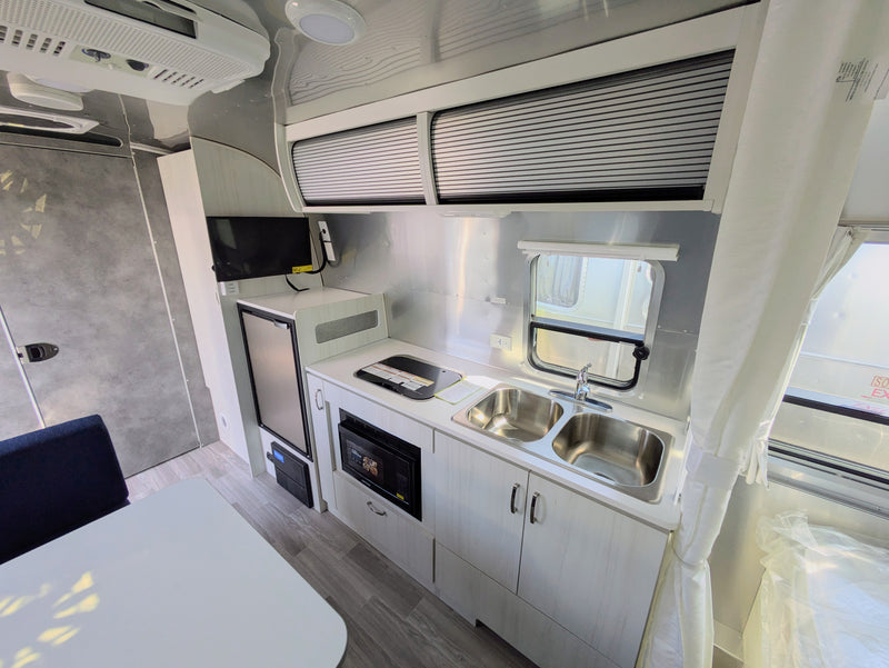 2024 Airstream Bambi 22FB