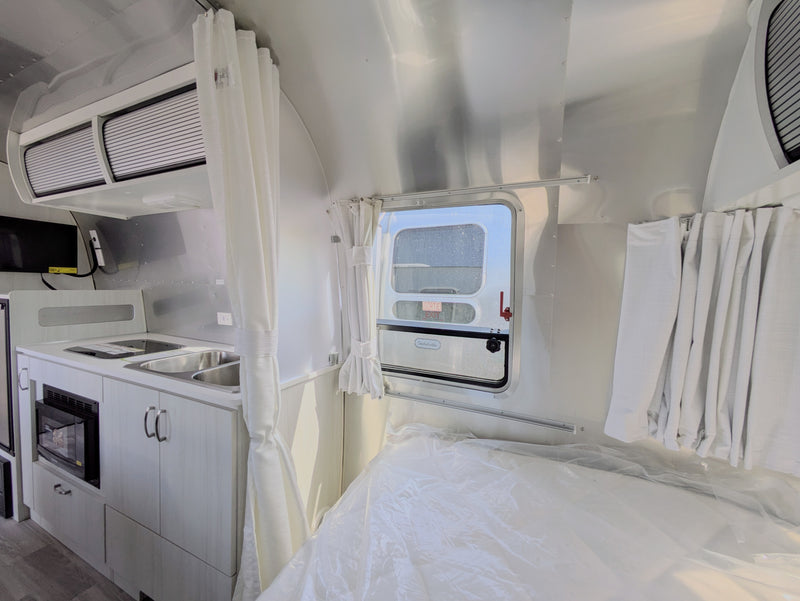 2024 Airstream Bambi 22FB