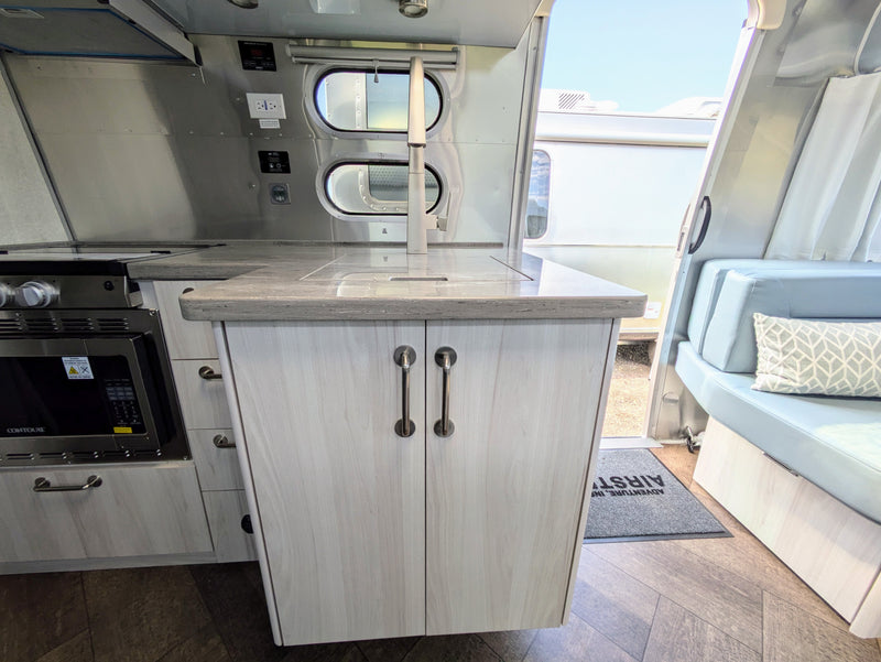 2024 Airstream International 25FB