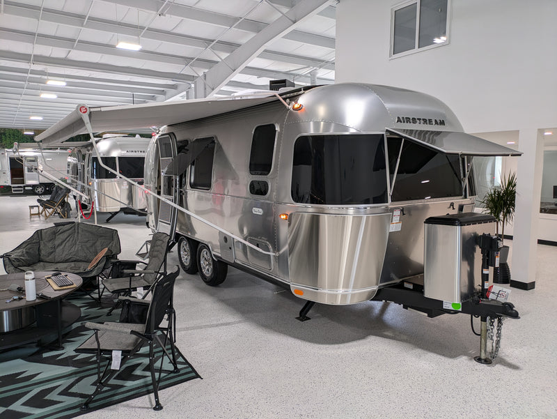 2024 Airstream Flying Cloud 23FB