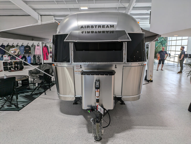 2024 Airstream Flying Cloud 23FB