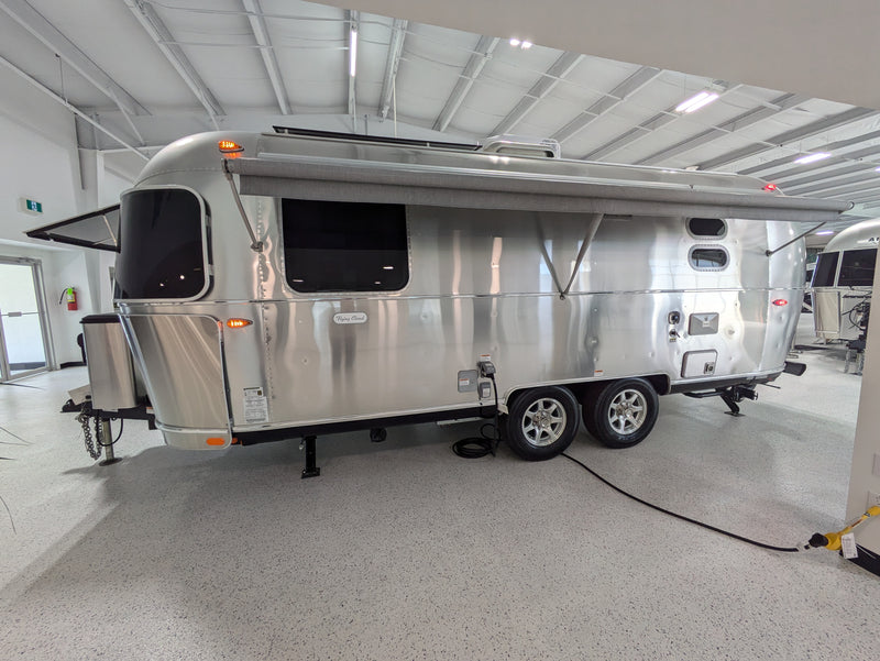 2024 Airstream Flying Cloud 23FB