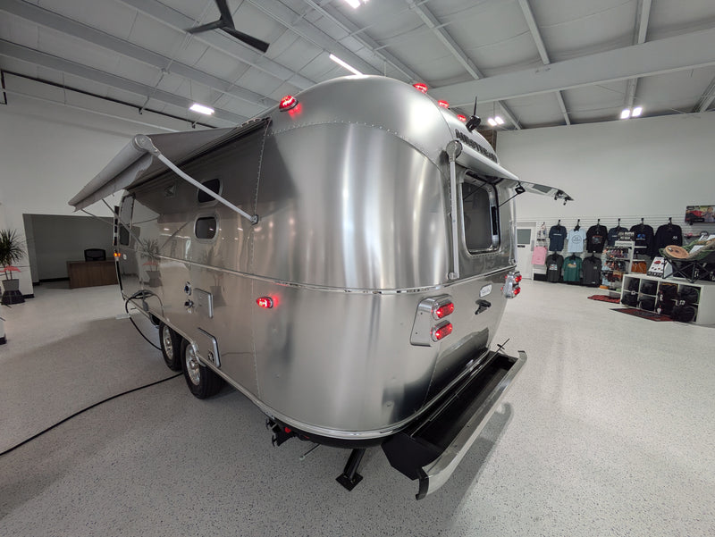 2024 Airstream Flying Cloud 23FB