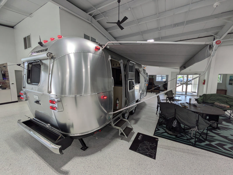 2024 Airstream Flying Cloud 23FB