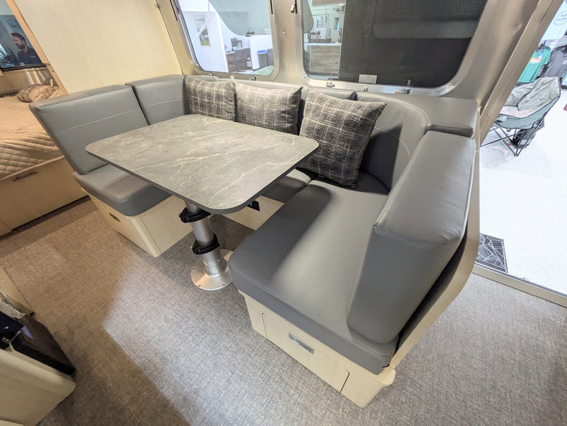 2024 Airstream Flying Cloud 23FB