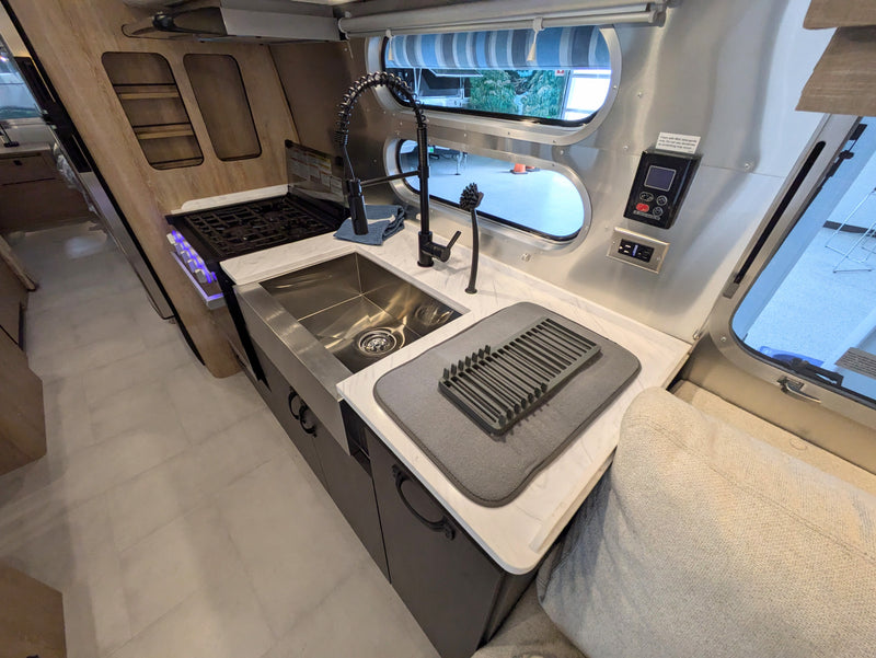 2024 Airstream Pottery Barn Se 28RB