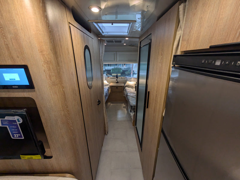 2024 Airstream Pottery Barn Se 28RB