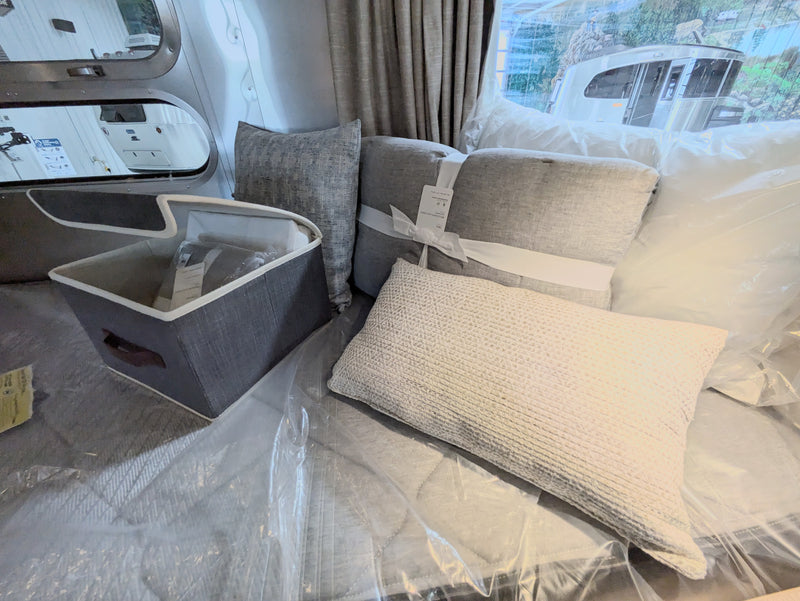 2024 Airstream Pottery Barn Se 28RB