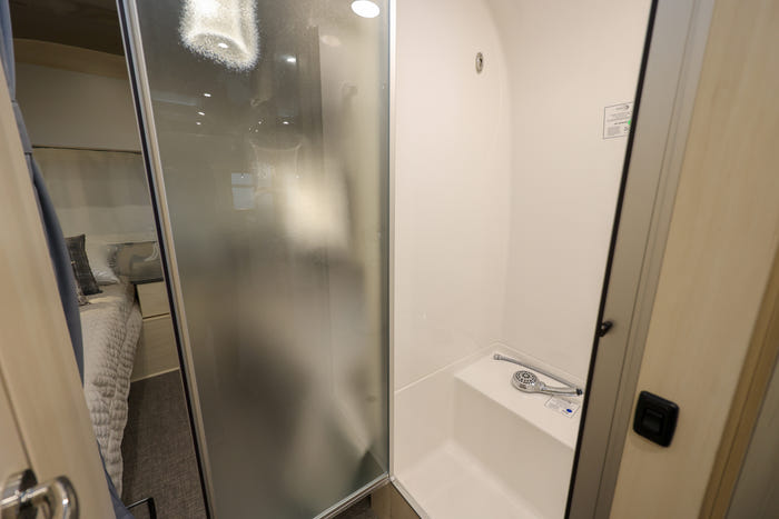 2024 Airstream Flying Cloud 28RBT