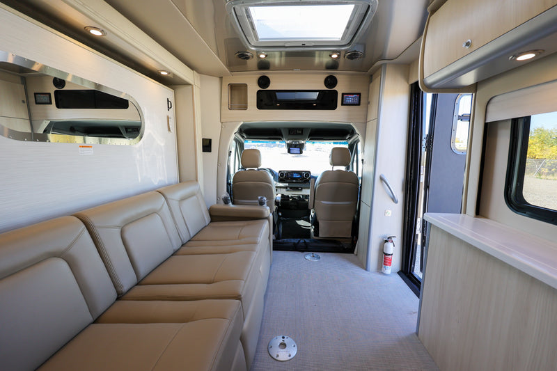 2025 Airstream Atlas E1 Package