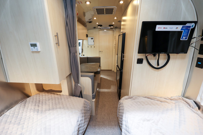 2025 Airstream Caravel 20FB