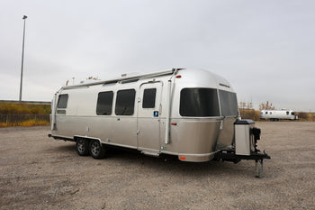 2025 Airstream Pottery Barn 28RBQ