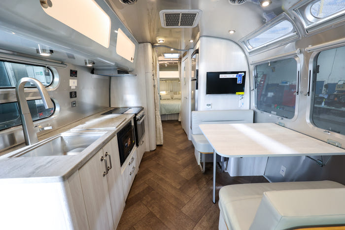 2025 Airstream International 30RBQ