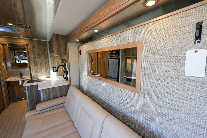 2025 Airstream Atlas TOMMY Bahama