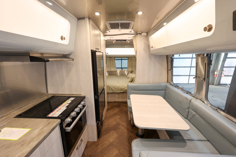 2025 Airstream International 23FBQ